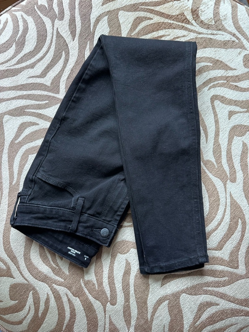 Old Navy Black High-Rise Super-Skinny Jeans - Petite 6